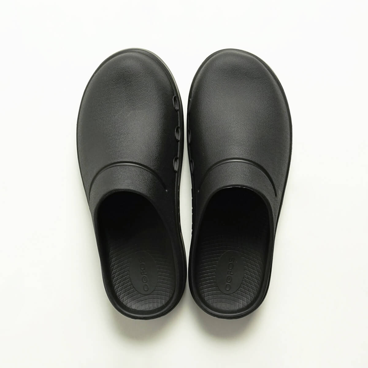 楽天市場】【クーポン配布中】ウーフォス OOFOS ウークロッグ OOcloog