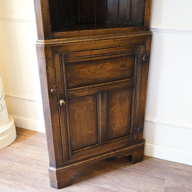 英国アンティーク コーナーキャビネット 飾り棚 オーク材 手彫り