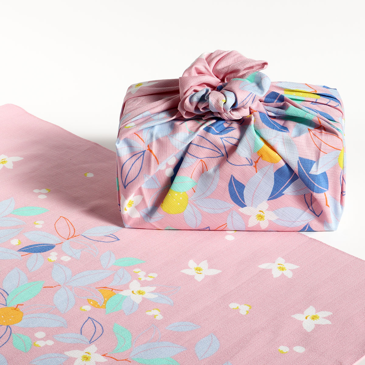 楽天市場】風呂敷 ラッピング サービス +110円税込 お品物と風呂敷と