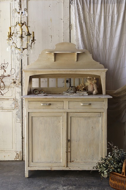 楽天市場】フランスアンティーク シャビーなキャビネット 収納 E100