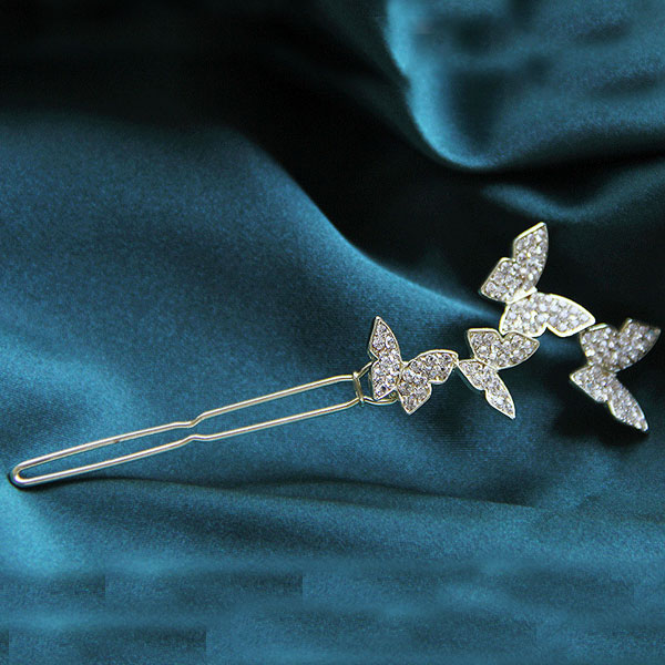 楽天市場】【2色】可愛い蝶々モチーフ ヘアクリック ヘアアクセサリー