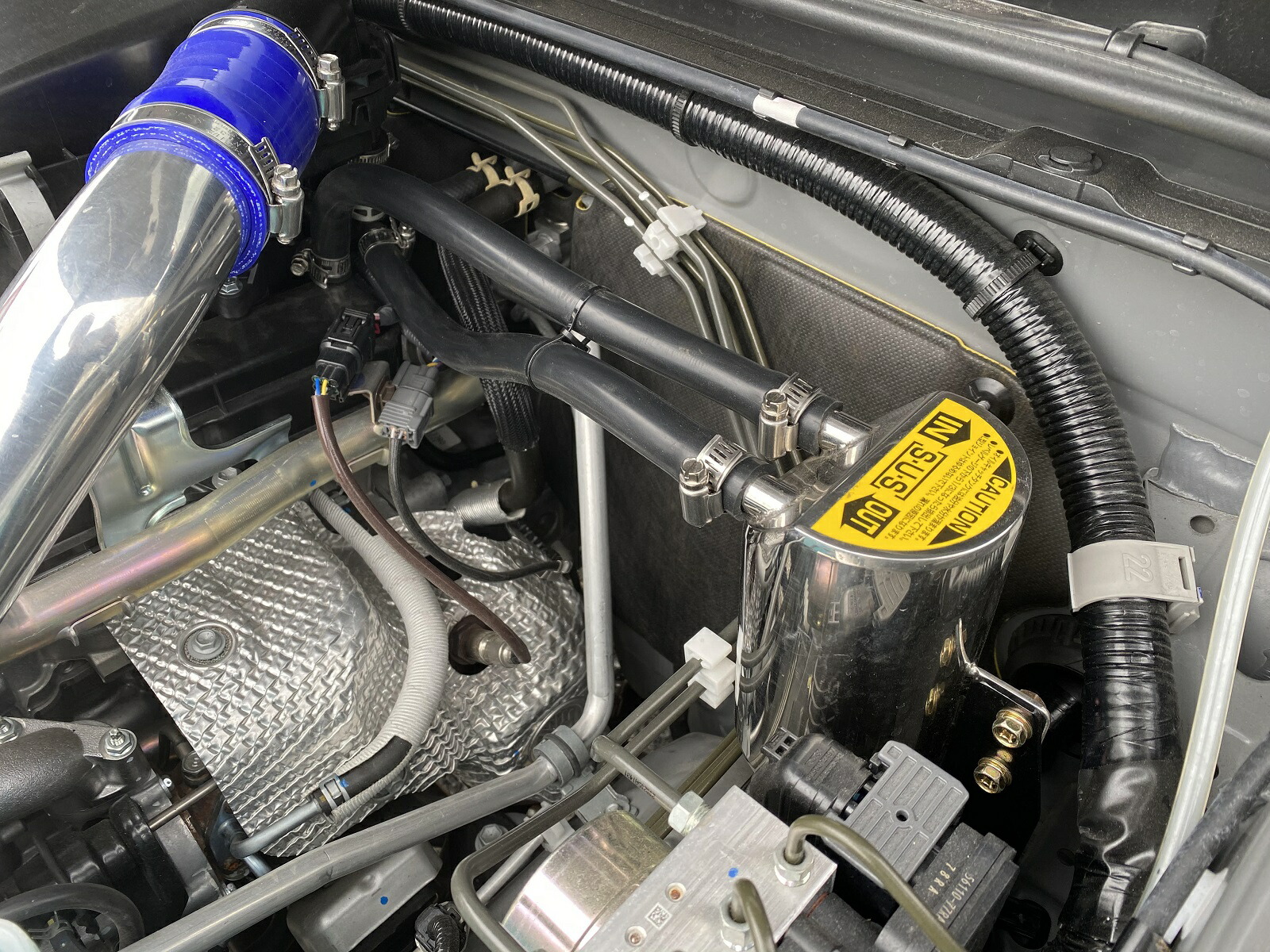 楽天市場】〈JB64用〉オイルキャッチタンク : ハイブリッジファースト