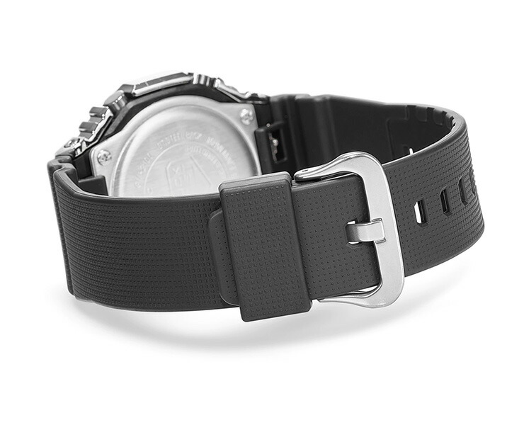 楽天市場】カシオ Gショック メタルカバード シルバー＆ブラック GM