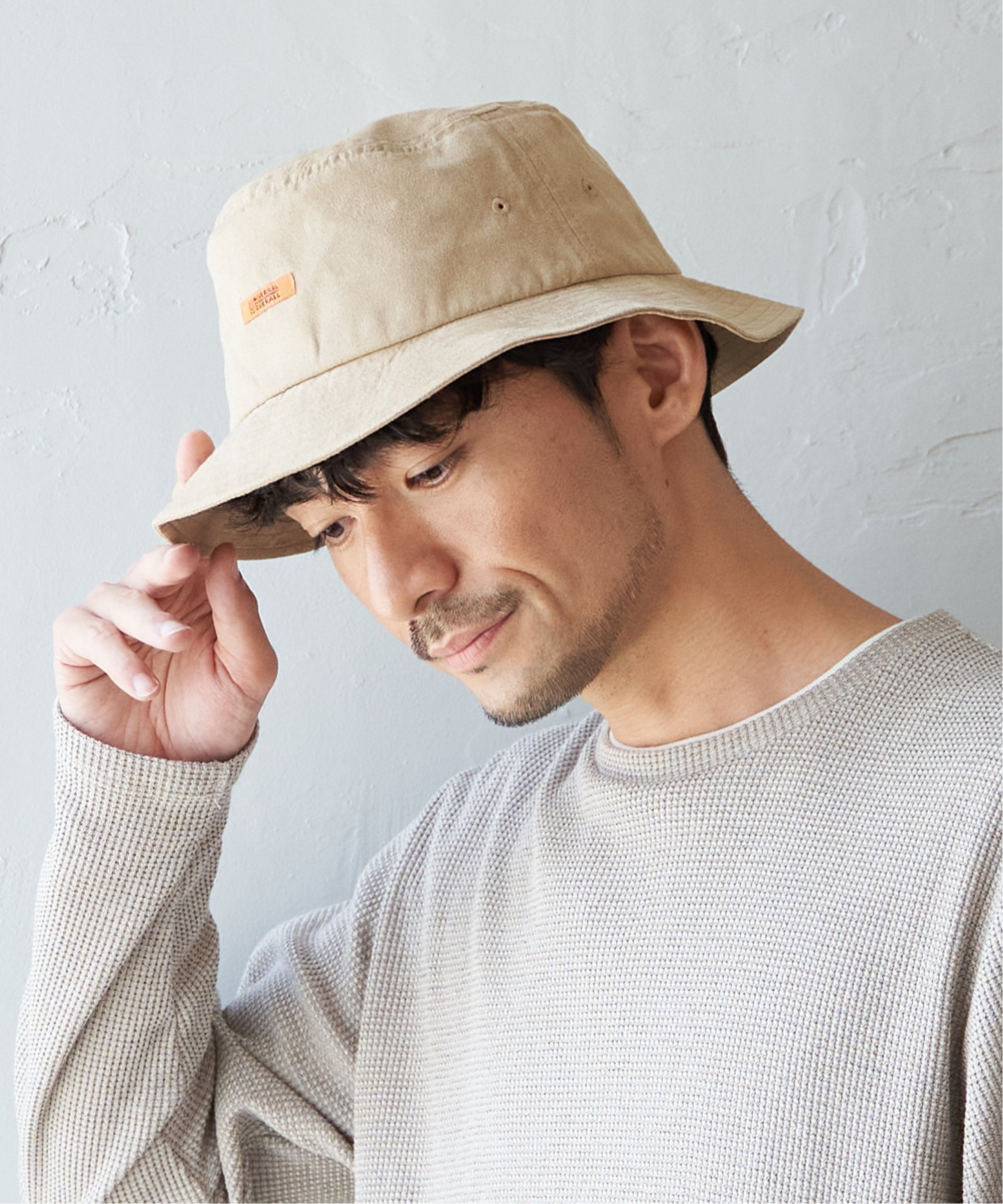 ikka｜UNIVERSAL OVERALL フェイクスウェードバケットハット | Rakuten