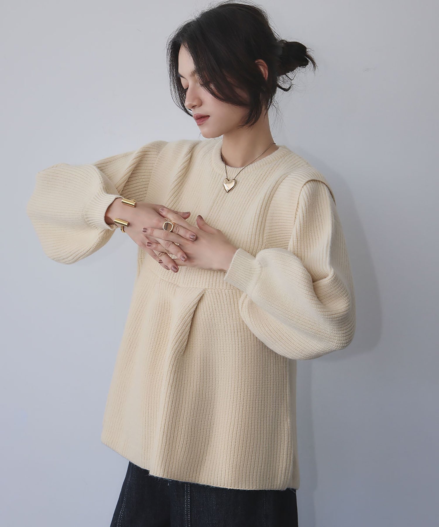 RIVER FIELD & Co.｜ボリュームスリーブ ペプラム ニット プルオーバー