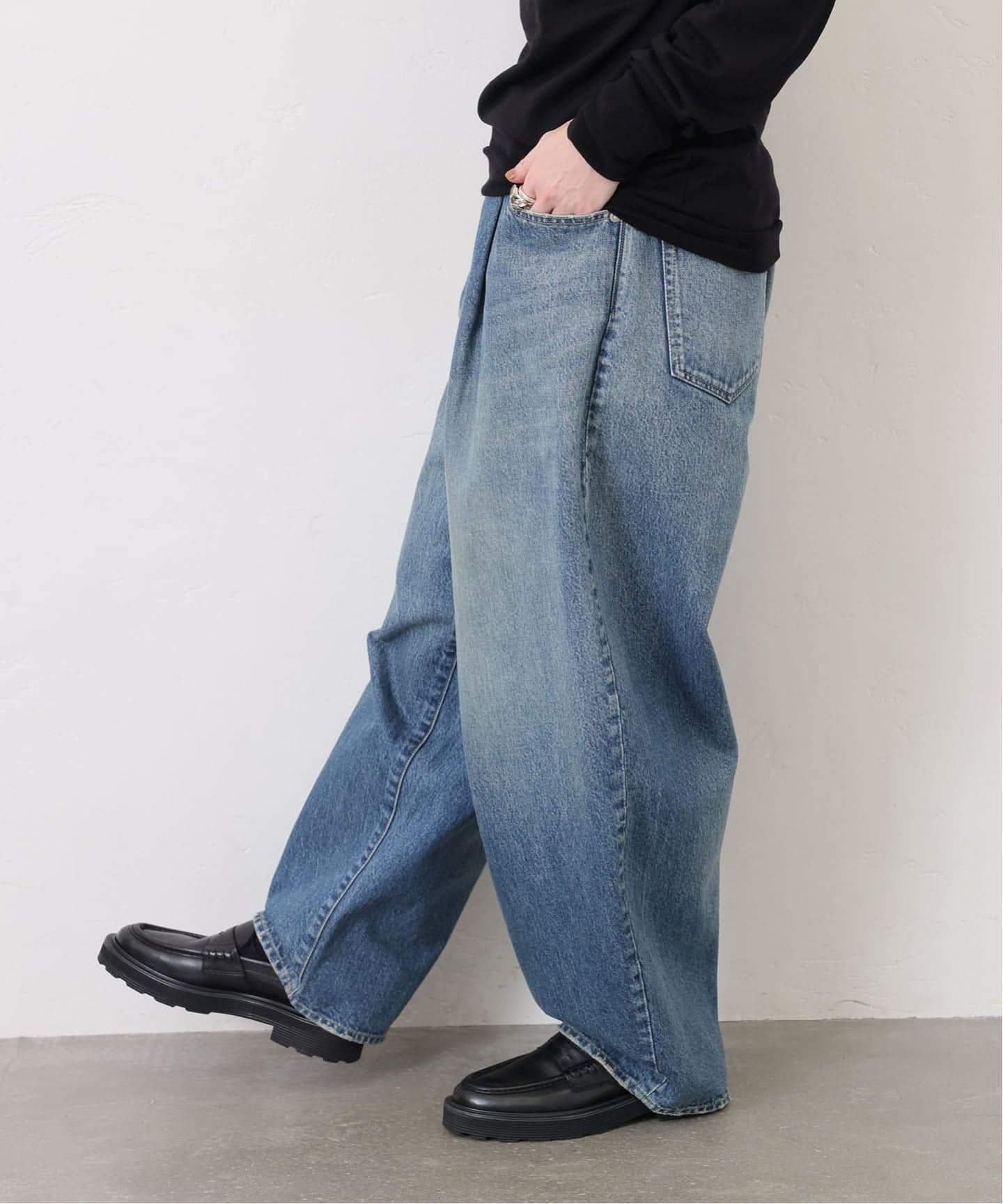 journal standard luxe｜《追加2》13OZデニム タックラウンドパンツ