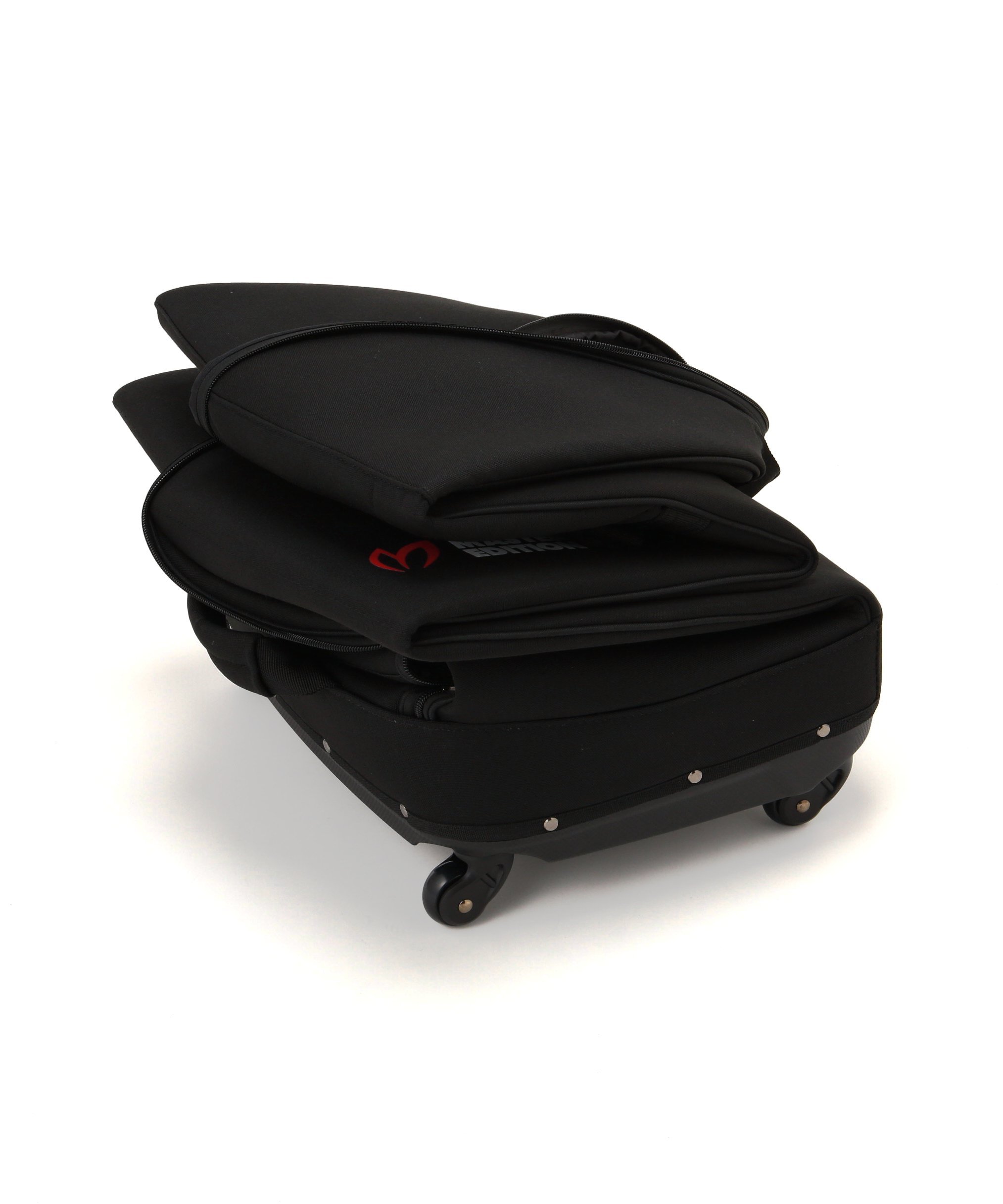 MASTER BUNNY EDITION｜キャスター付き折り畳みトラベルケース (9