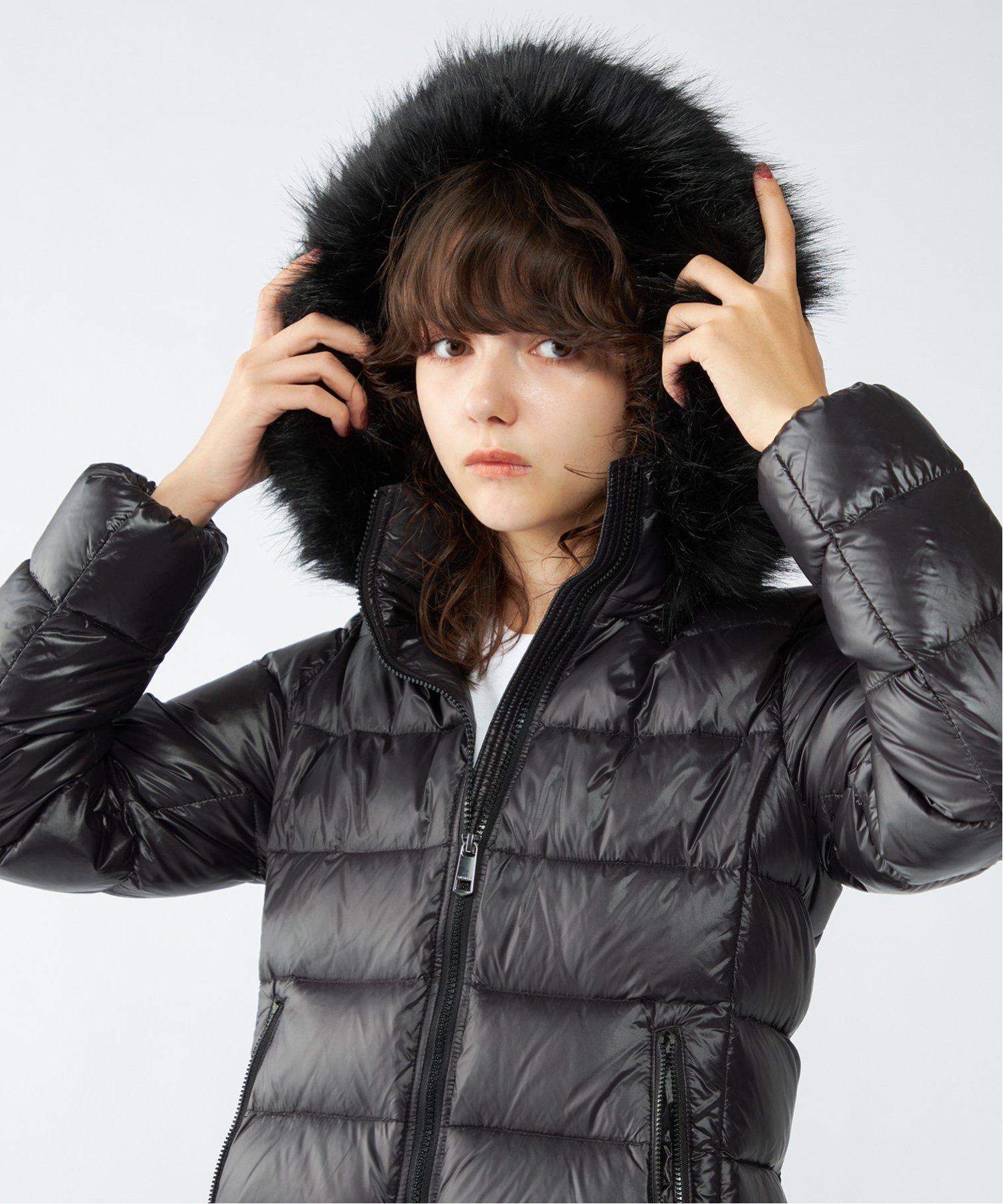 TOMMY HILFIGER｜イミテーションファー付きグロスダウンジャケット