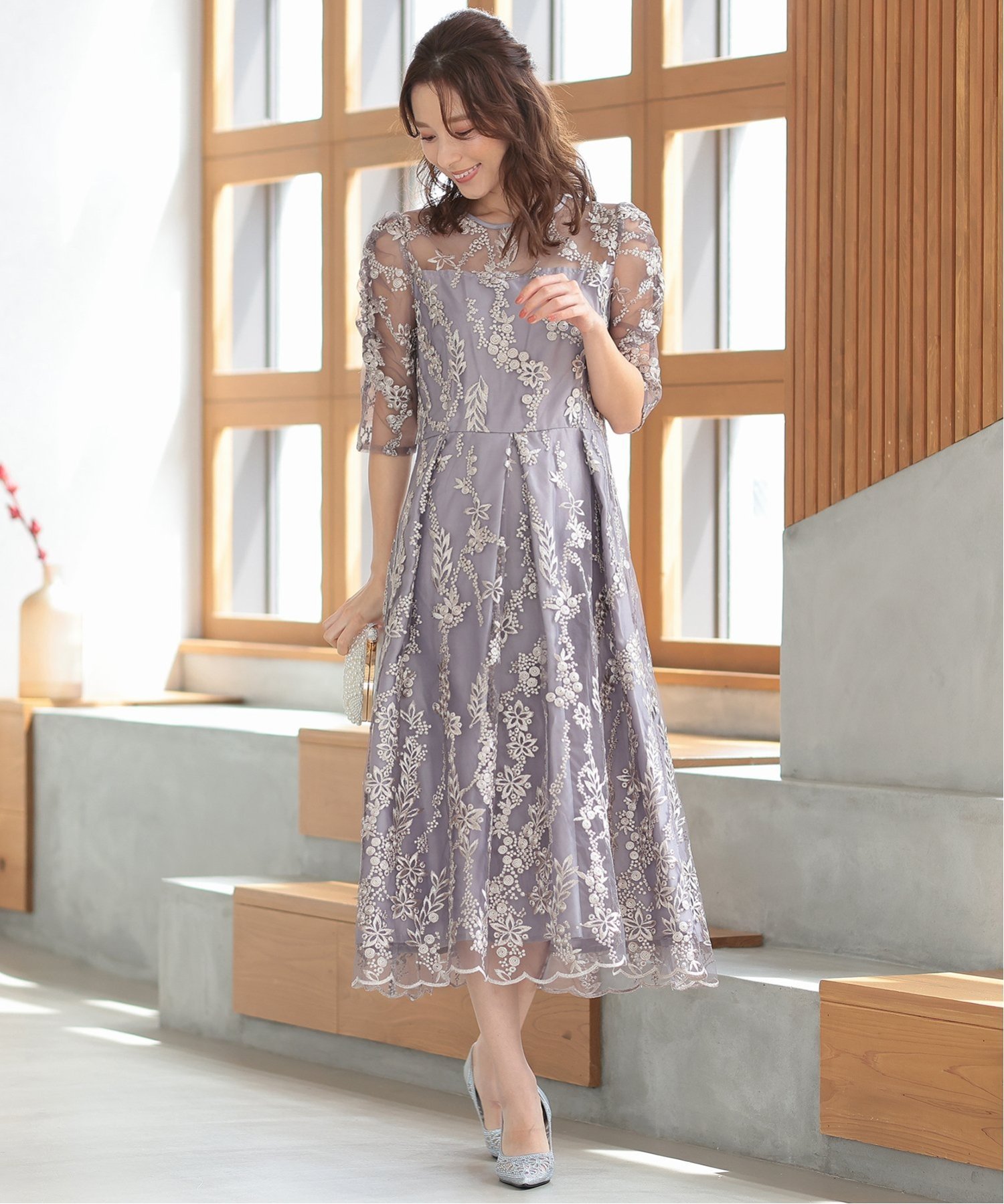 haremode｜【haremode ハレモード公式】花柄刺繍ミディ丈ドレス