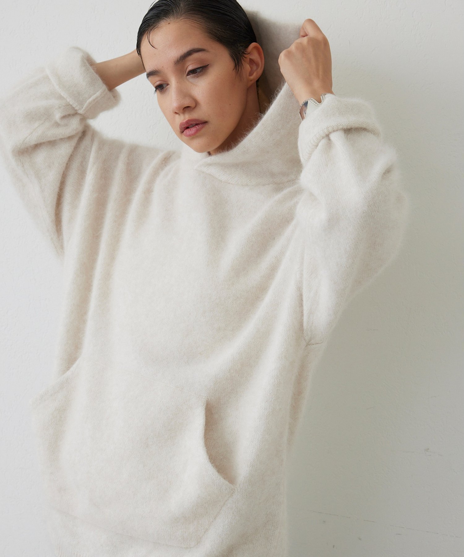 Whim Gazette｜【THE PAUSE】ファーニットフーディープルオーバー