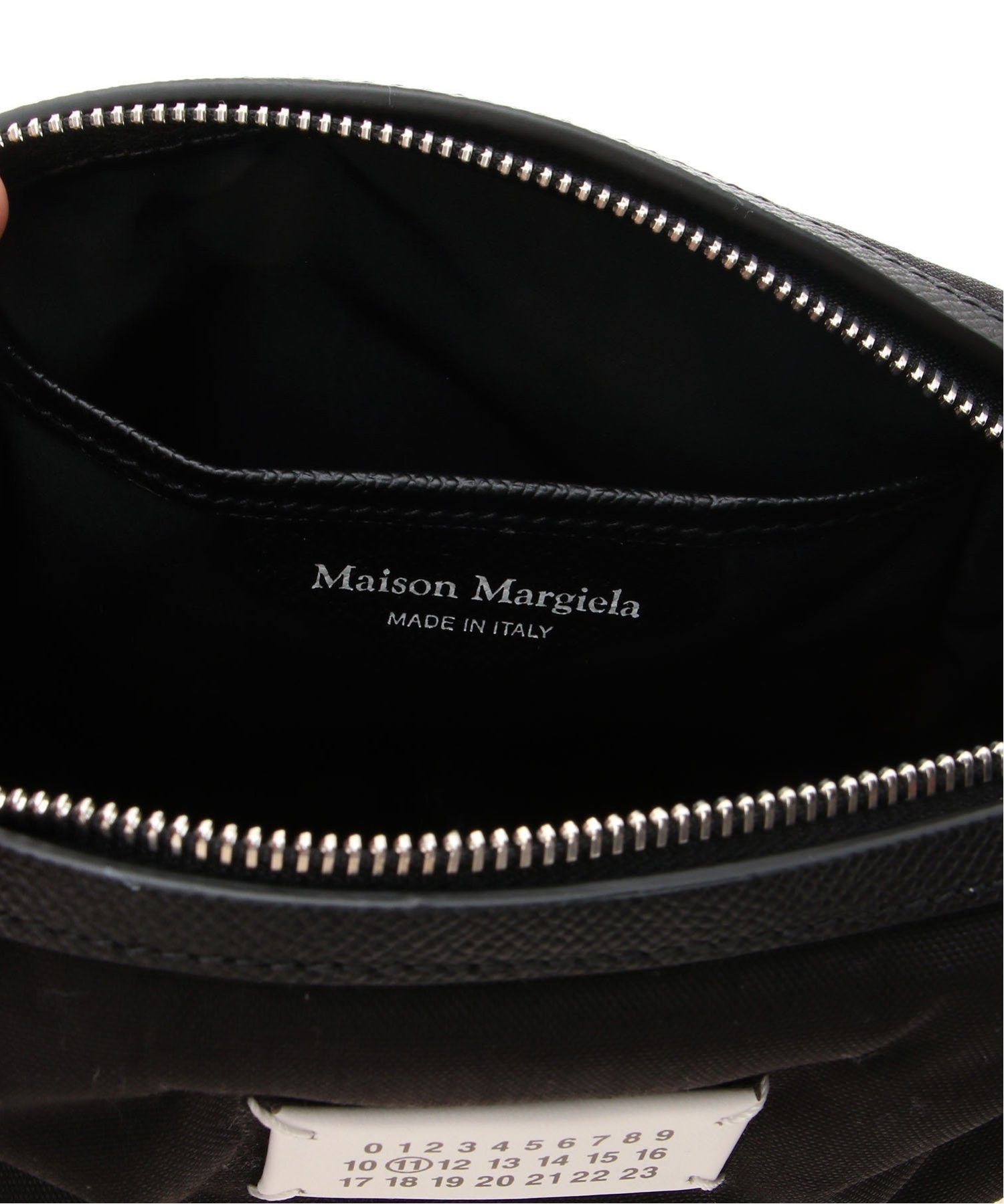 Maison Margiela(メゾンマルジェラ)｜グラム スラム スポーツボディ