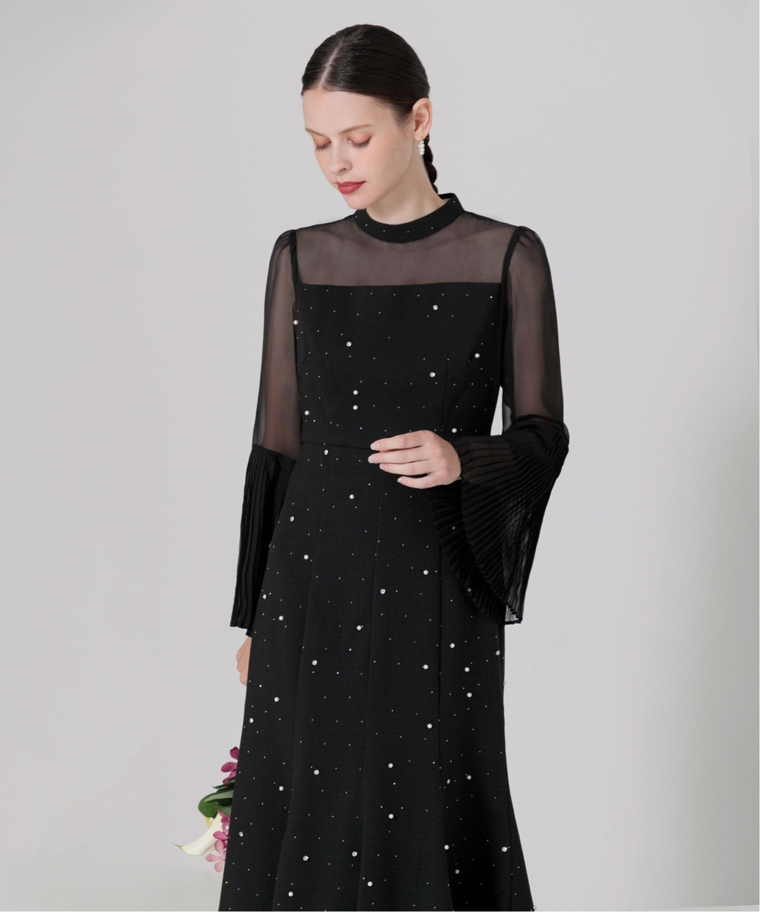 Leja｜LEJA/パールビジュープリーツフレアスリーブマーメイド