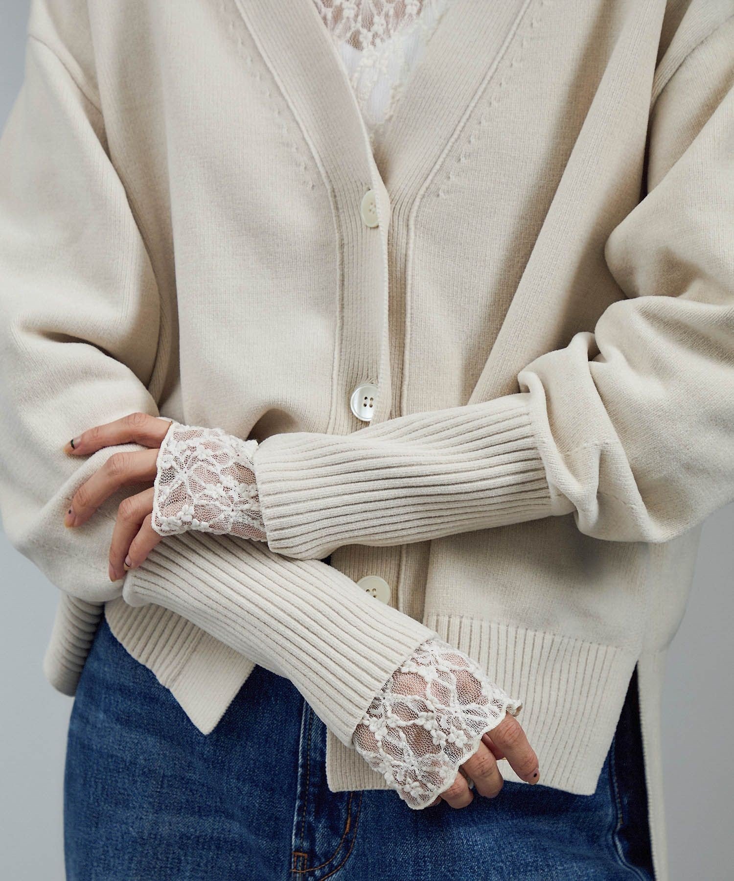 SALON adam et rope'｜Vネックカーディガン-CreamyCotton /クリーミー