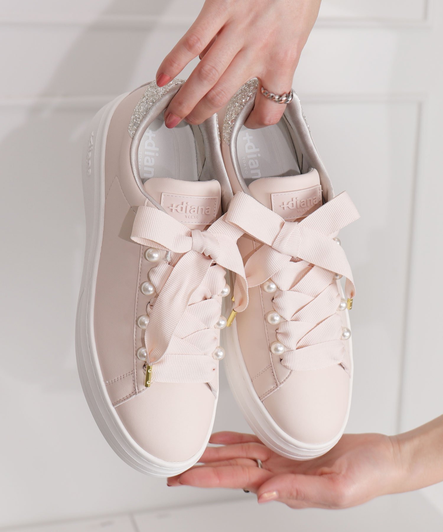 diana｜パールビジュー付きリボンスニーカー | Rakuten Fashion(楽天