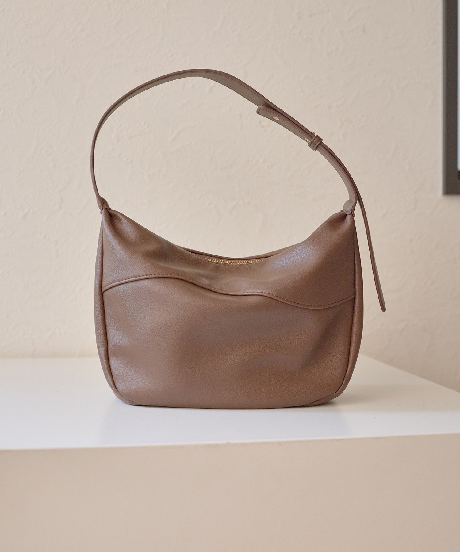 Thevon.｜【Yuna&Mayuコラボ企画】ニュアンスワンハンドルバッグ