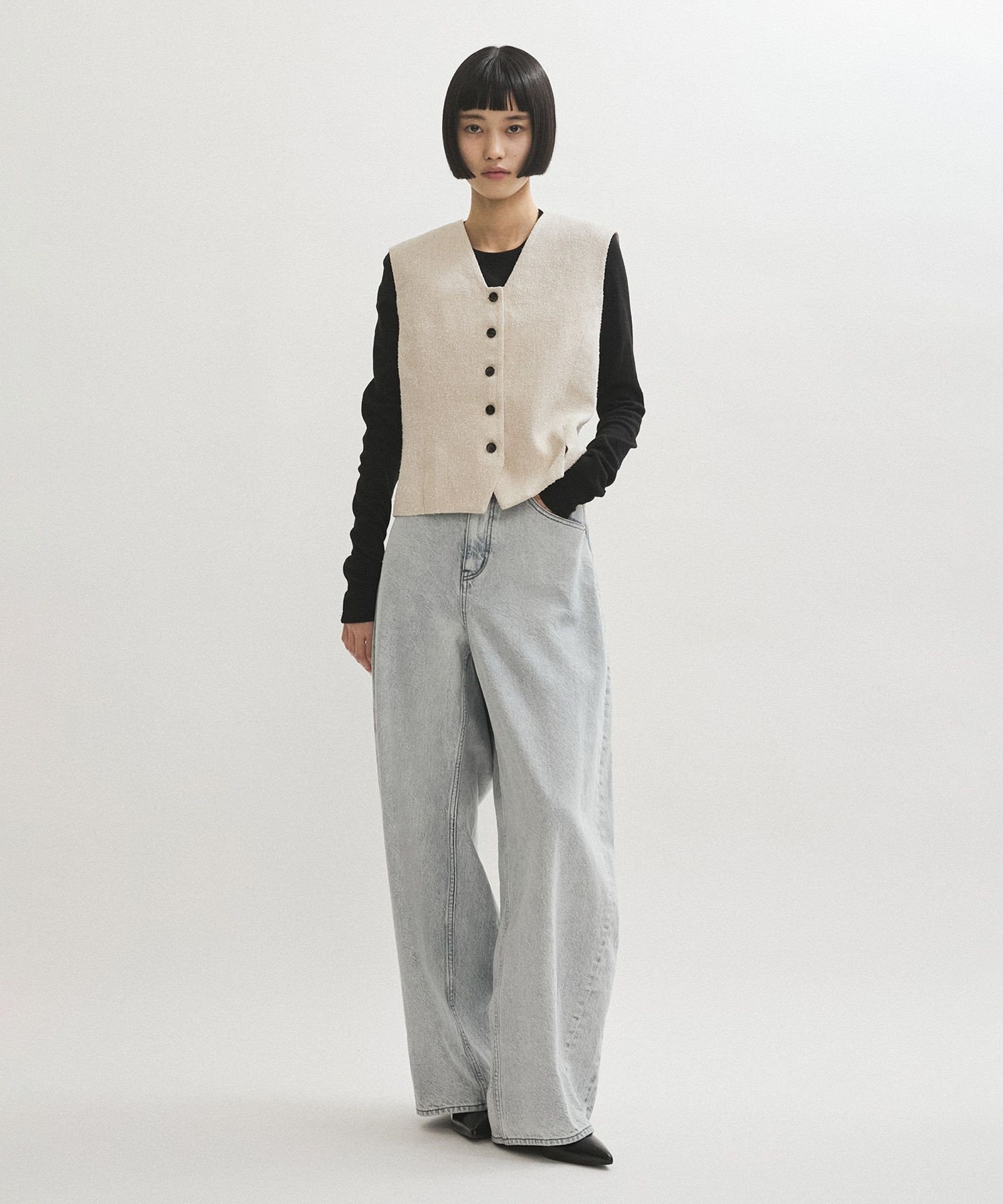 ADAM ET ROPE'｜【サステナブル】バックタックワイドデニム | Rakuten