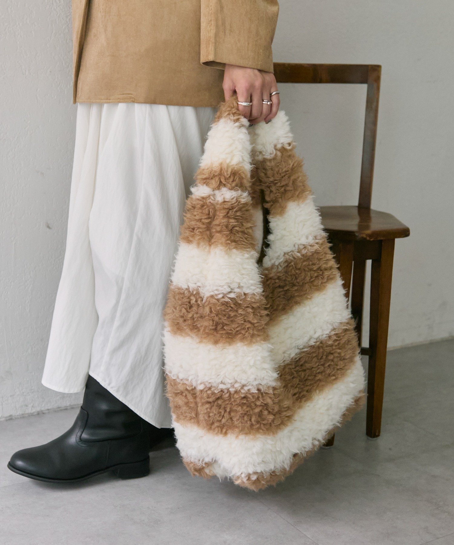 ear PAPILLONNER｜《A4サイズ対応》もこもこファーバッグ | Rakuten