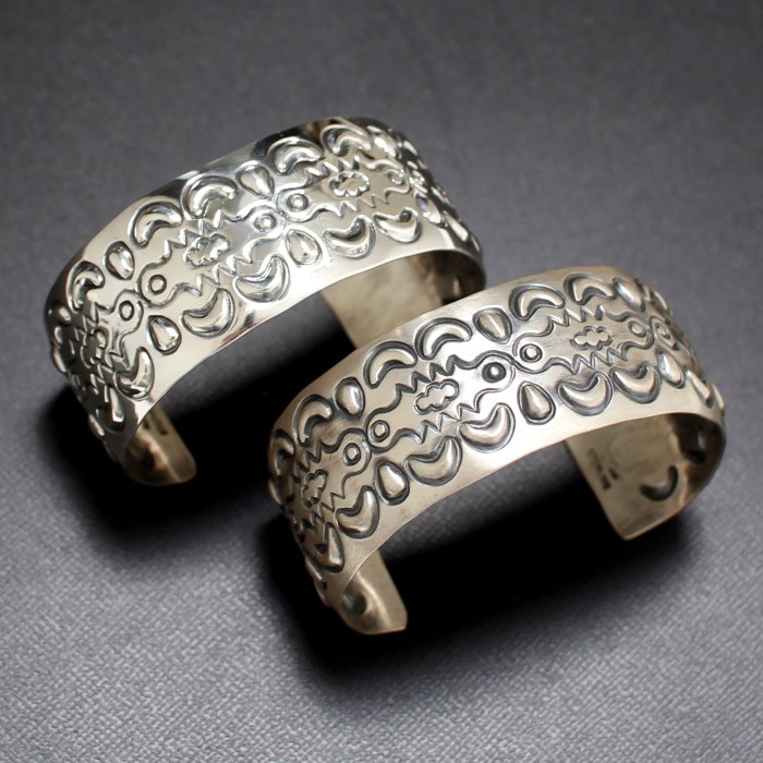 楽天市場】インディアンジュエリー スタンプワーク ワイド バングル