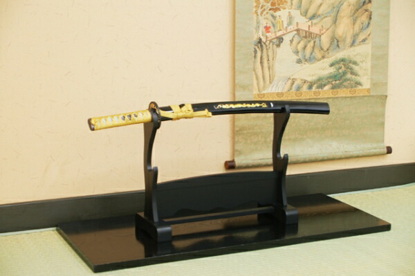 楽天市場】模造刀 日本刀 彫金 竜・金（小刀） 豪華彫金入り（刀身龍彫