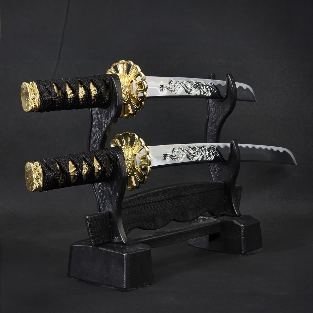 楽天市場】模造刀 美術刀 ミニミニ竜3点セット (黒) 刀掛台付・刀身竜