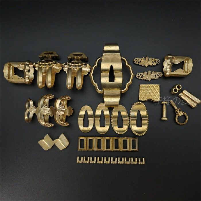 楽天市場】衛府太刀 金具 刀鍔 目貫 はばき 家紋の図 五七の桐 切羽