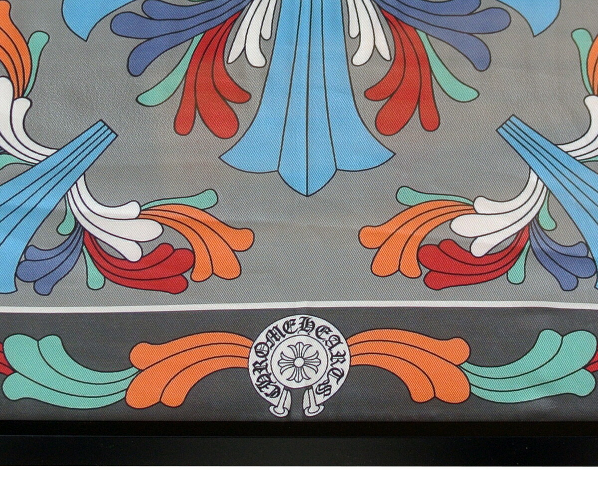 新品未使用春物クロムハーツ 柄chクロス大判スカーフ 100cm×100cm