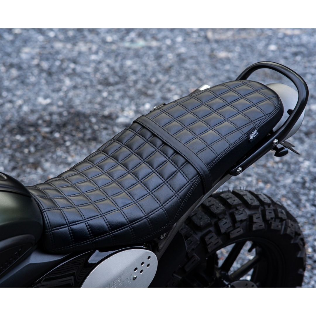 楽天市場】トライアンフ スピード400 交換用ロングシート SX16 / Seat