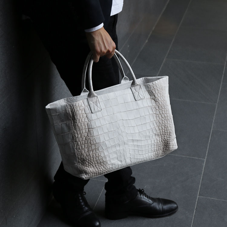 楽天市場】【期間限定価格】ヒマラヤ クロコダイル メンズ トート