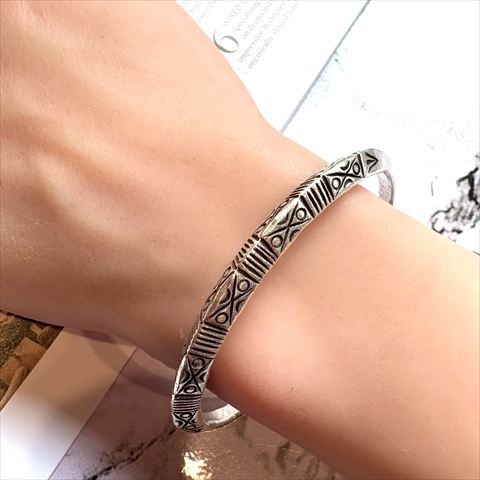 楽天市場】【送料無料】カレンシルバー カレン族バングル シルバー925