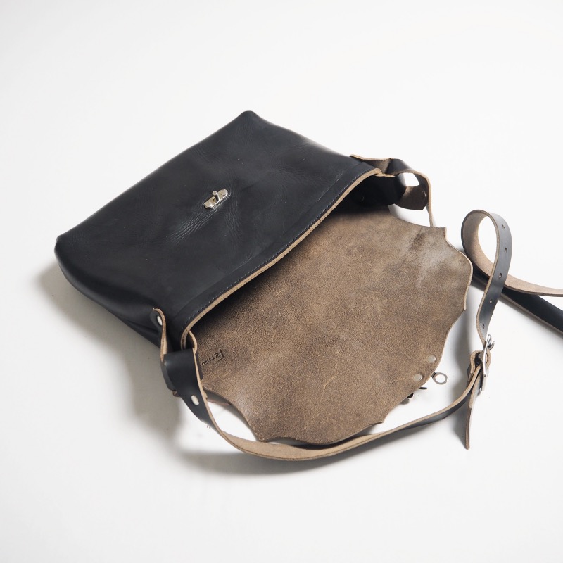 楽天市場】FERNAND LEATHER フェルナンドレザー ショルダーバッグ iPad