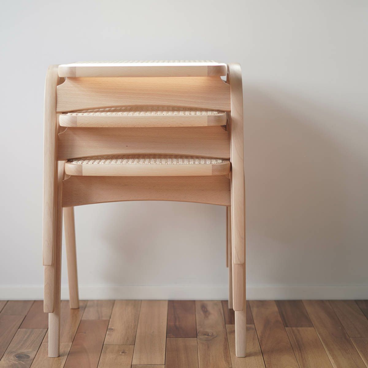 楽天市場】【カリモク60と相性抜群】剣持スツール ラタン No.202-R（座