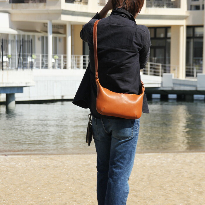 楽天市場】ショルダーバッグ メンズ レディース 斜めがけ 本革 革