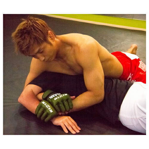 楽天市場】【ISAMI イサミ】RZ-001 RIZINオープンフィンガーグローブ