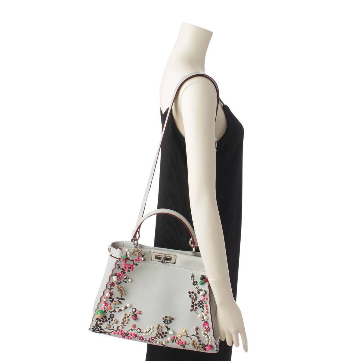 楽天市場】【フェンディ】Fendi ピーカブー レギュラー フラワー刺繍