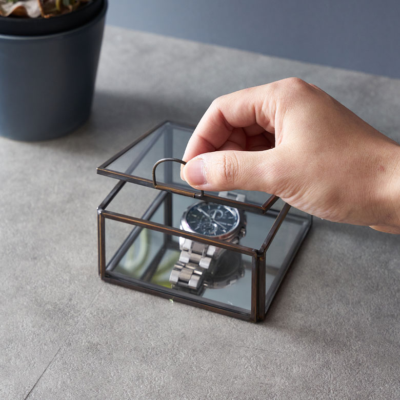 楽天市場】ガラスと真鍮でできた鏡付き収納ケース アンティーク