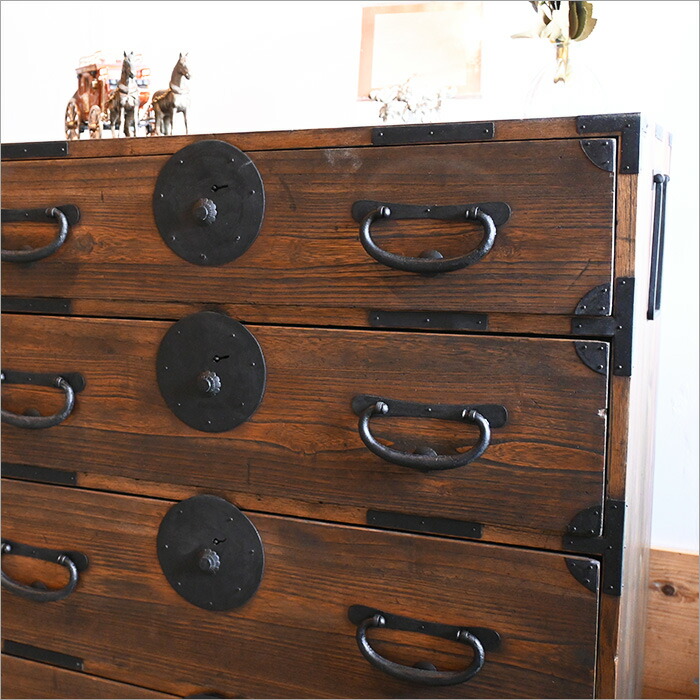 楽天市場】迫力ある金具が魅力的 和箪笥 リメイク品 4段 幅82cm