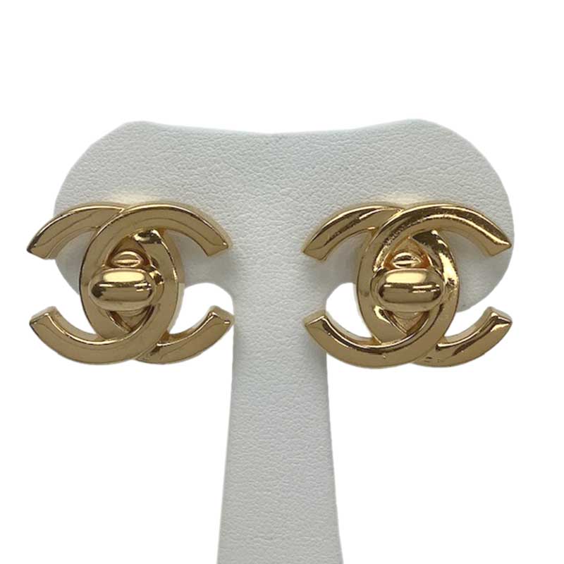 楽天市場】シャネル ターンロック イヤリングの通販