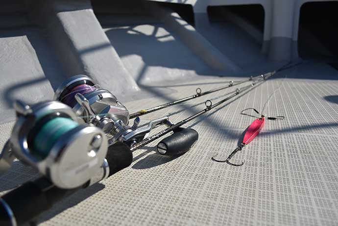 オフショアジギングで青物＆タチウオ好捕 2種のロッド使い分けで攻略