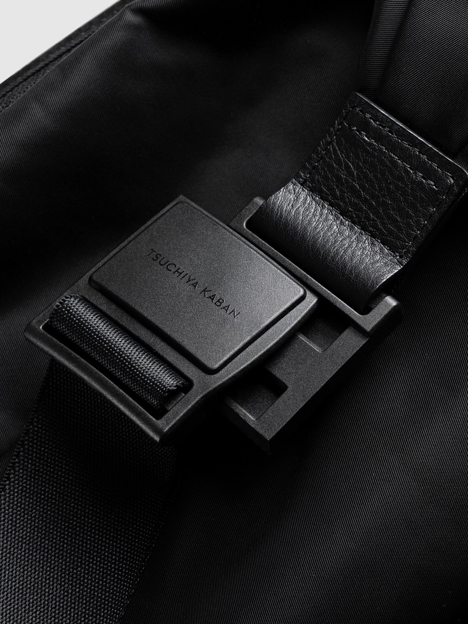 数量限定型】60周年モデル 60Solid Backpack – バックパック – 土屋鞄