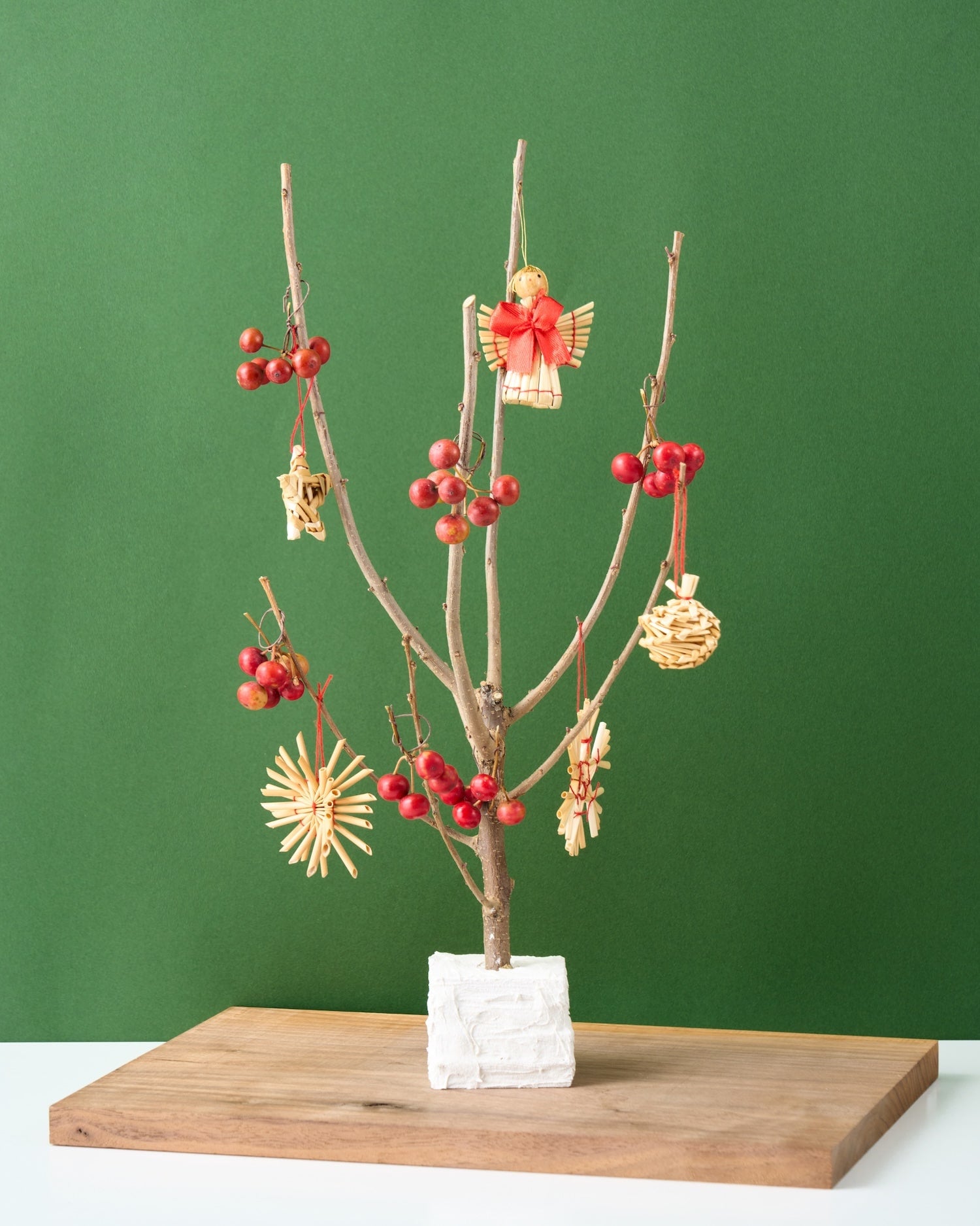 クリスマスを彩る、リース・スワッグ・アレンジメント – 土と風の植物園