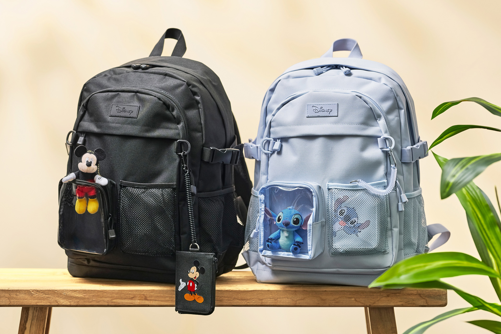 推しぬいといつでも一緒！ ディズニーストアから透明ポッケ付きの