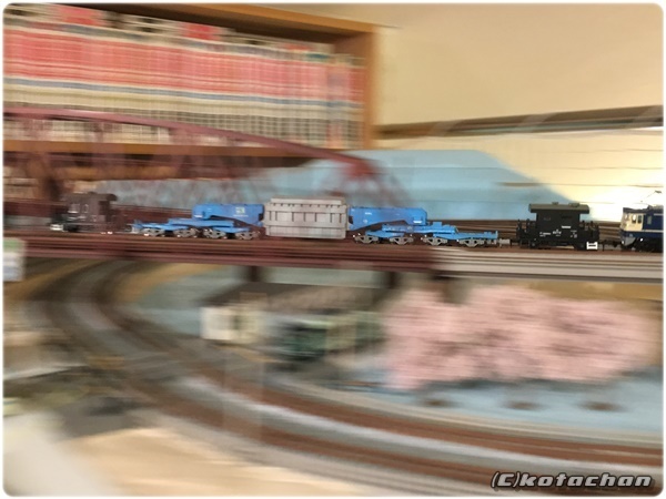 マイクロエース A8575「シキ810+ヨ8000 3両セット」入線: Nゲージの