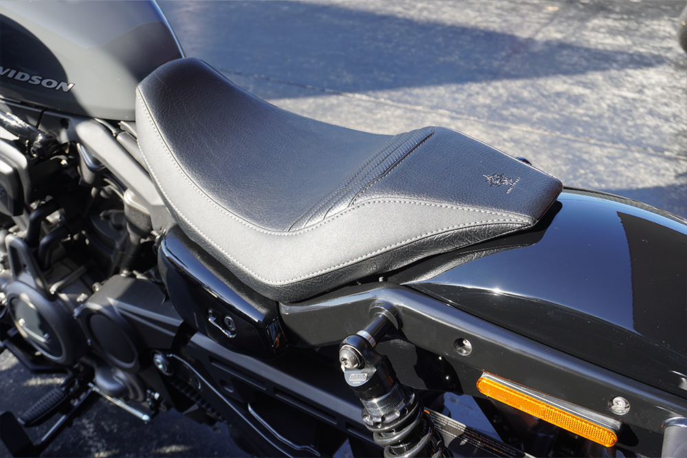 ナイトスターRH975 新作カスタムパーツ