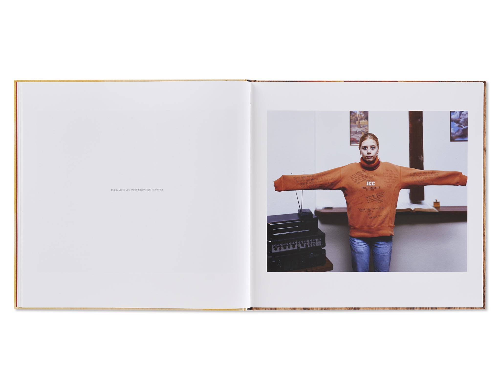 SLEEPING BY THE MISSISSIPPI by Alec Soth [SIGNED] – twelvebooks