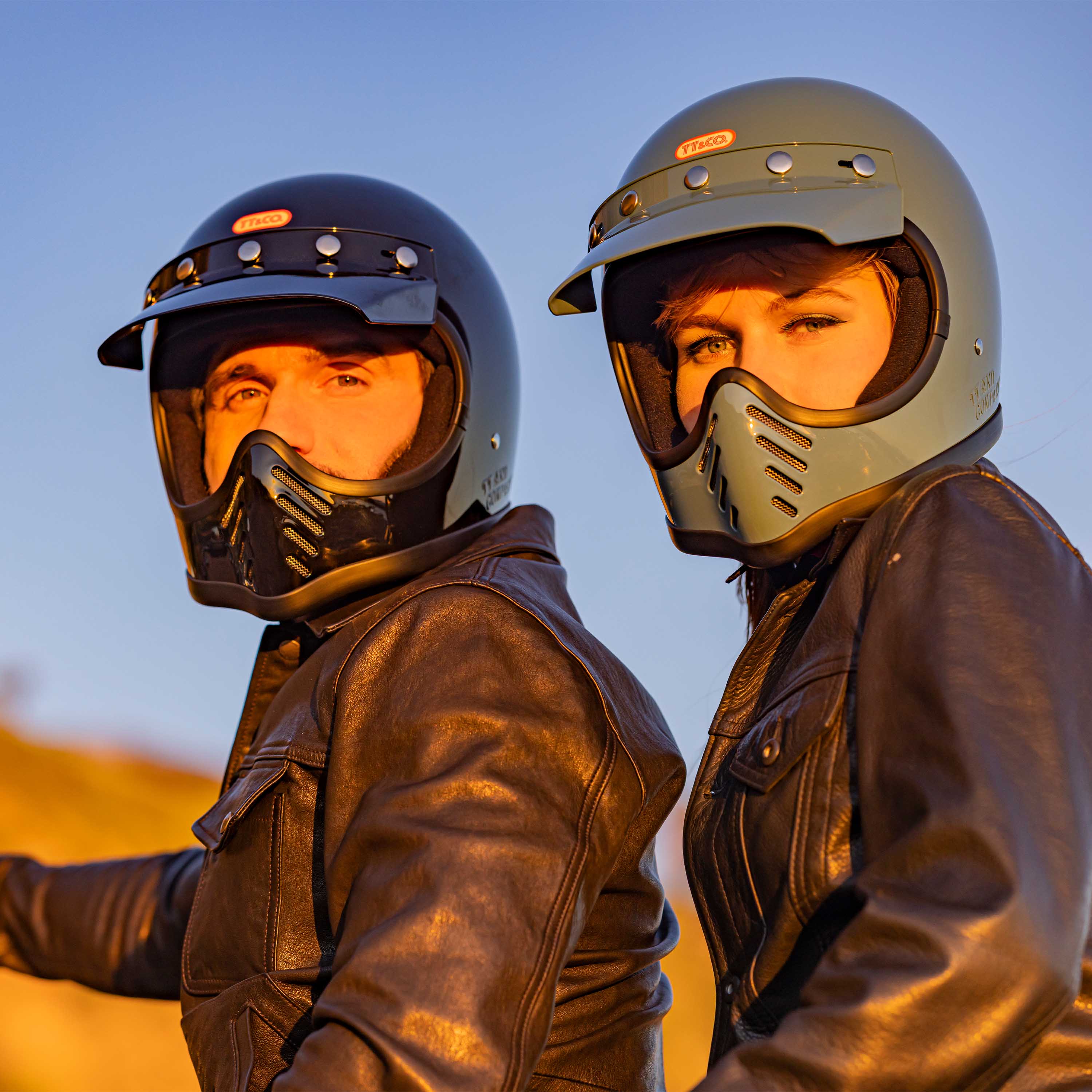 TT&CO. MOTOMOTO3 SG/DOT STANDARD BLACK SMALL FULL FACE – TT AND CO