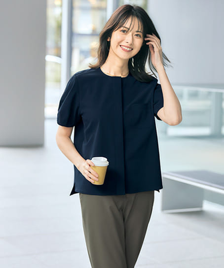 YUKI TORII】半袖ブラウス（ストレッチ・吸汗速乾・防透・UVカット