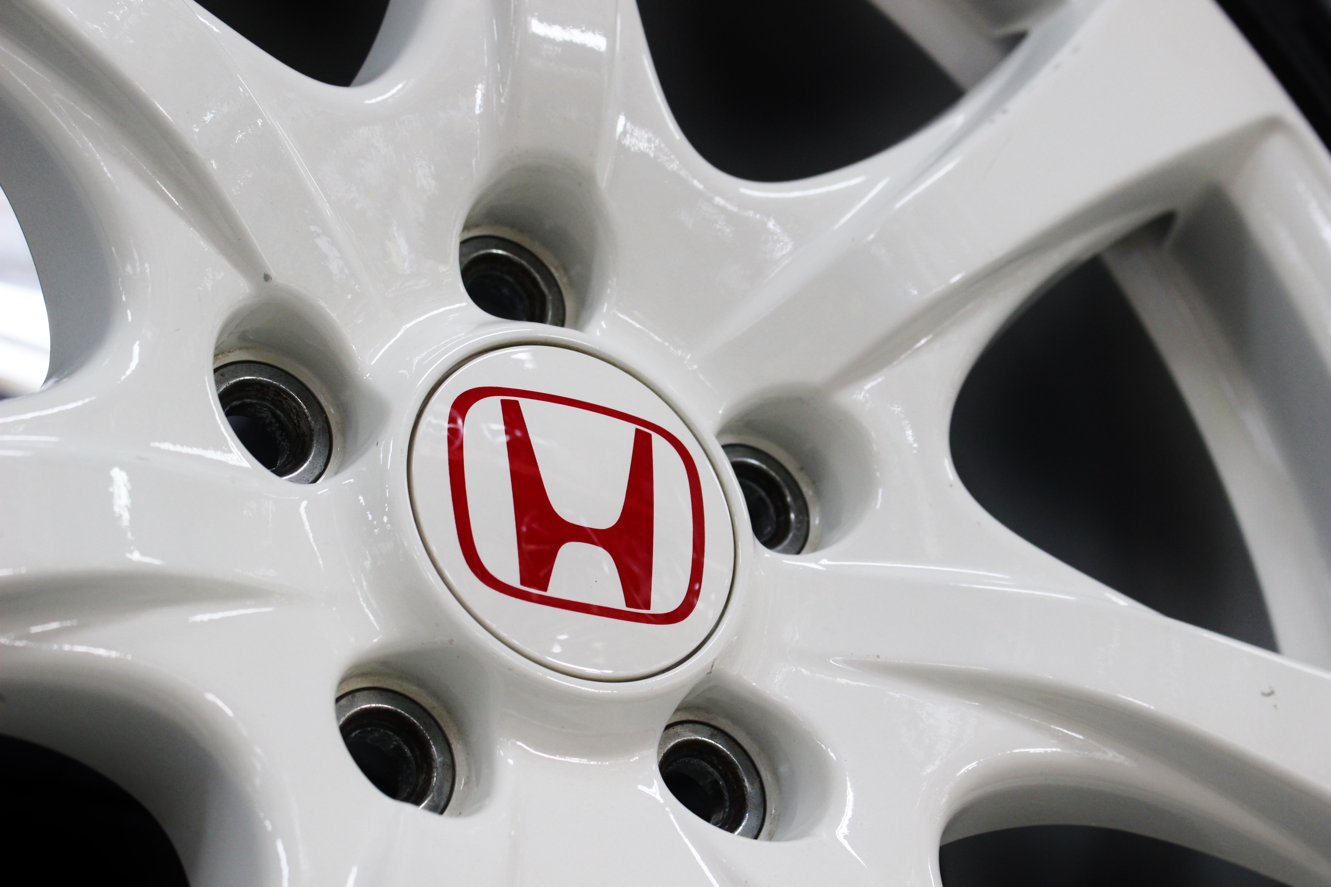 四日市店入荷情報：ホンダ シビックタイプR FD2純正 ホワイトホイール