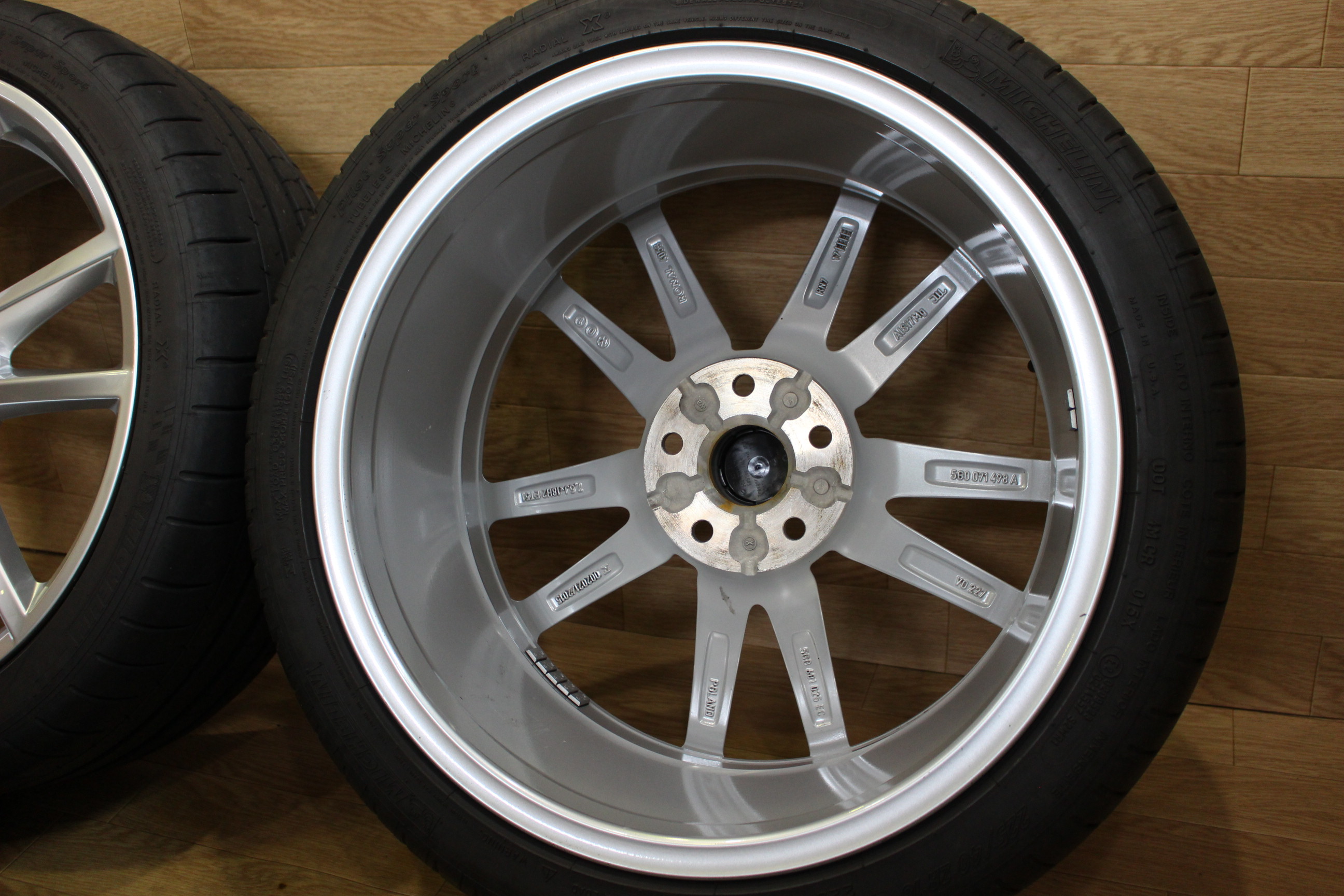 四日市店入荷情報： VW 純正 中古 PRETORIA プレトリア 18インチ