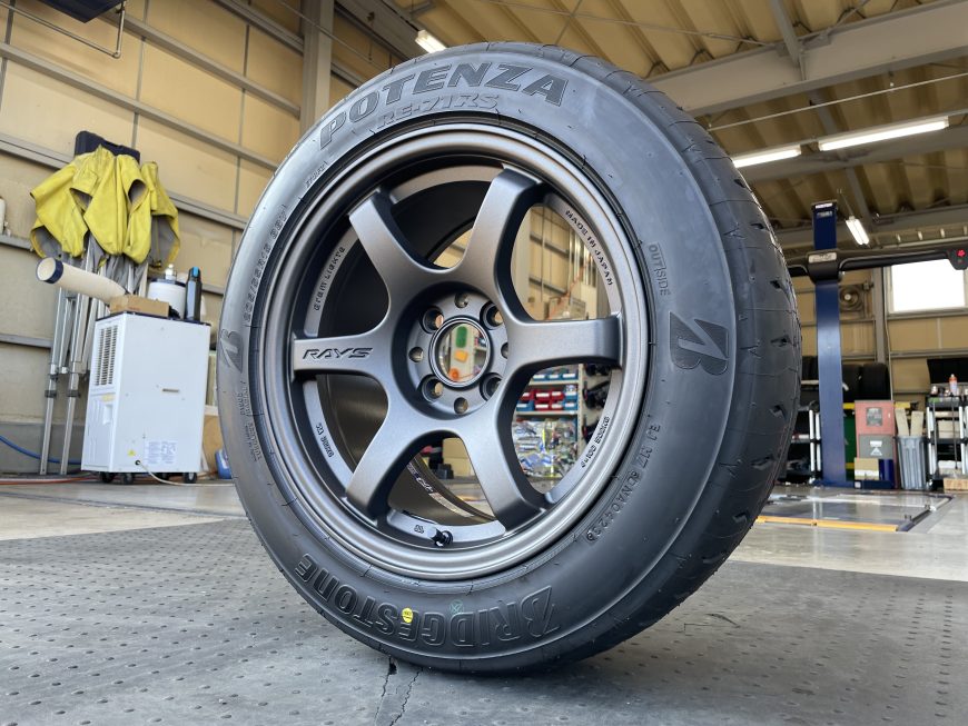 NDロードスター NR-Aグレード15インチ化の真相！RAYS グラムライツ