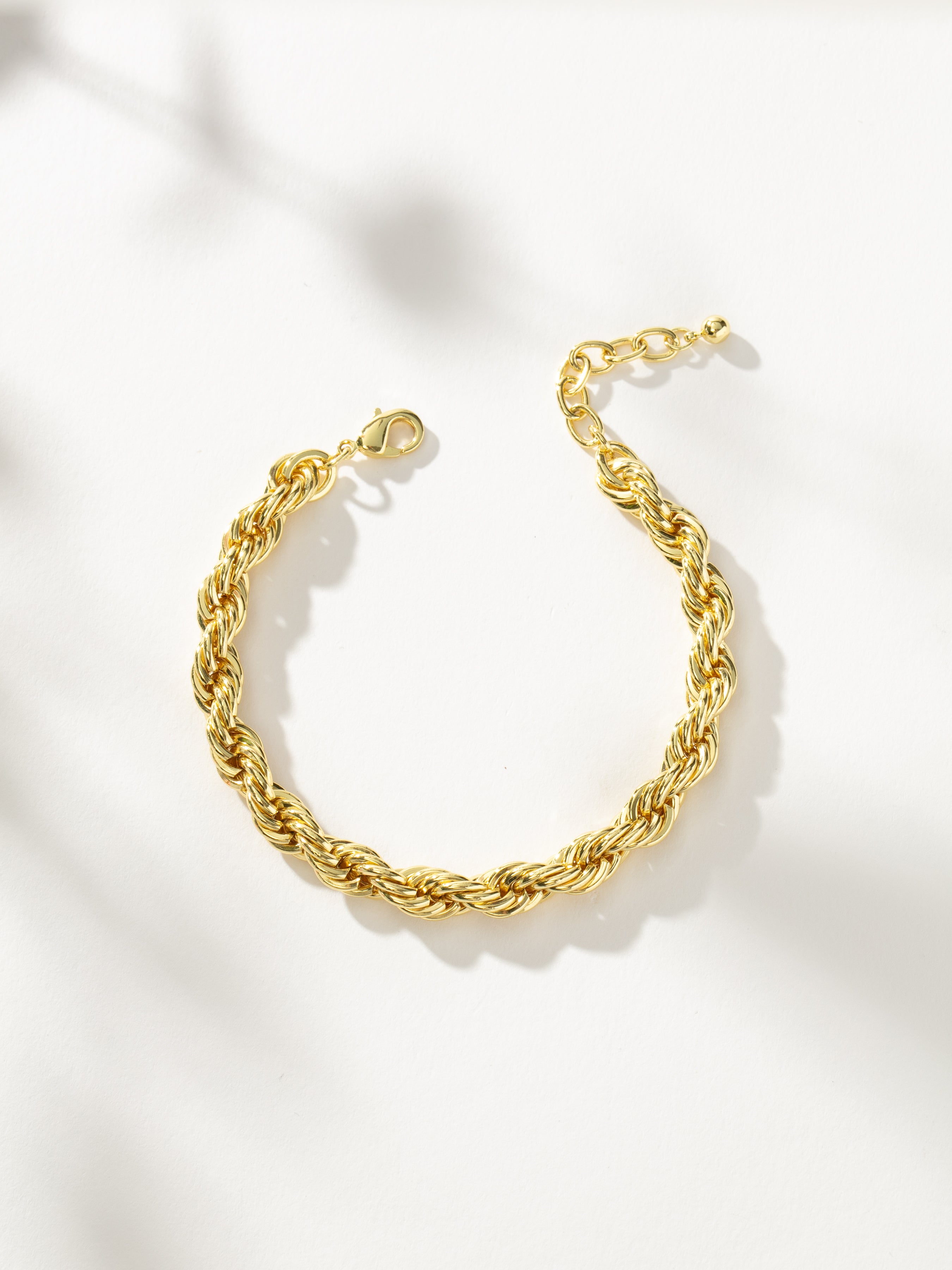 Hollis Statement Rope Chain Bracelet in Gold | Uncommon James